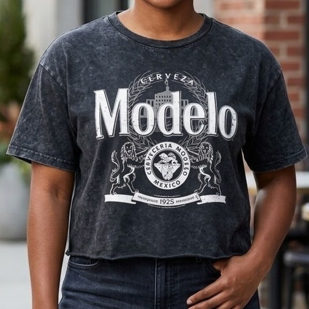Modelo Cerveza Graphic Cropped T-Shirt XL Mineral Wash Black Short Sleeve Cotton